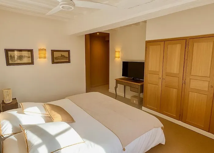 10 Couchages בית נופש